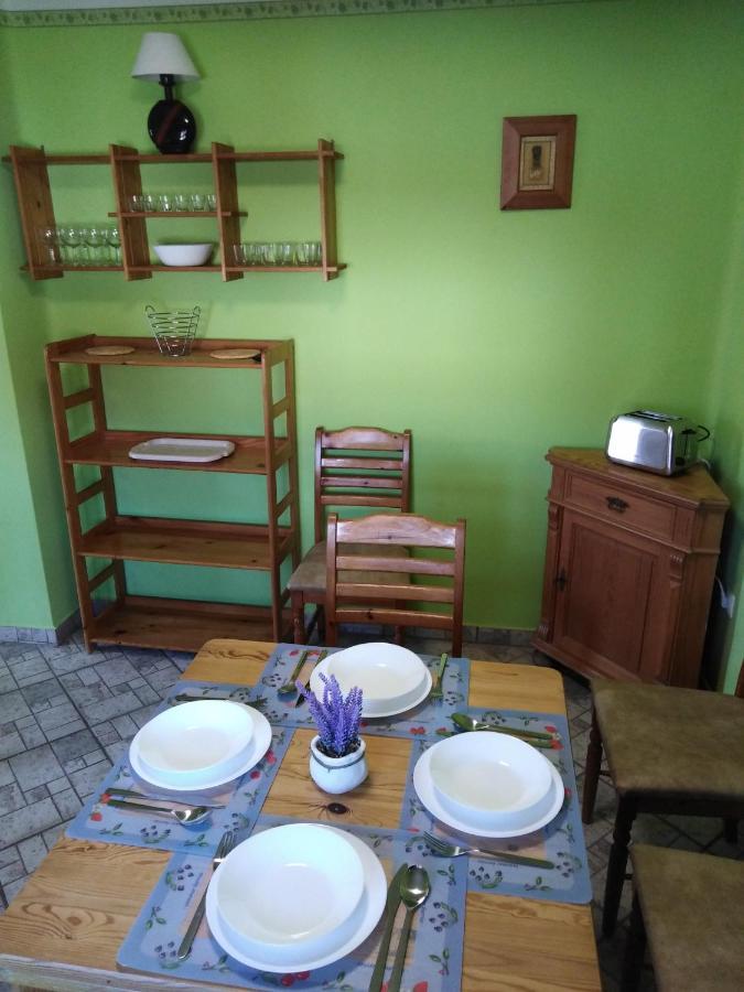 Arinza Apartman Vendégház Mezőkövesd Exterior foto