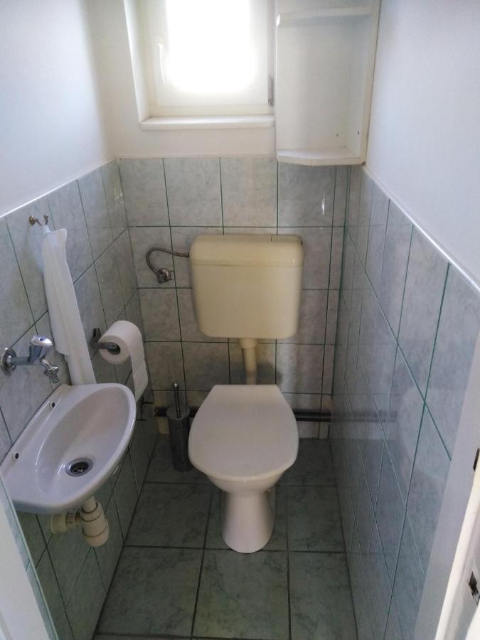 Arinza Apartman Vendégház Mezőkövesd Exterior foto